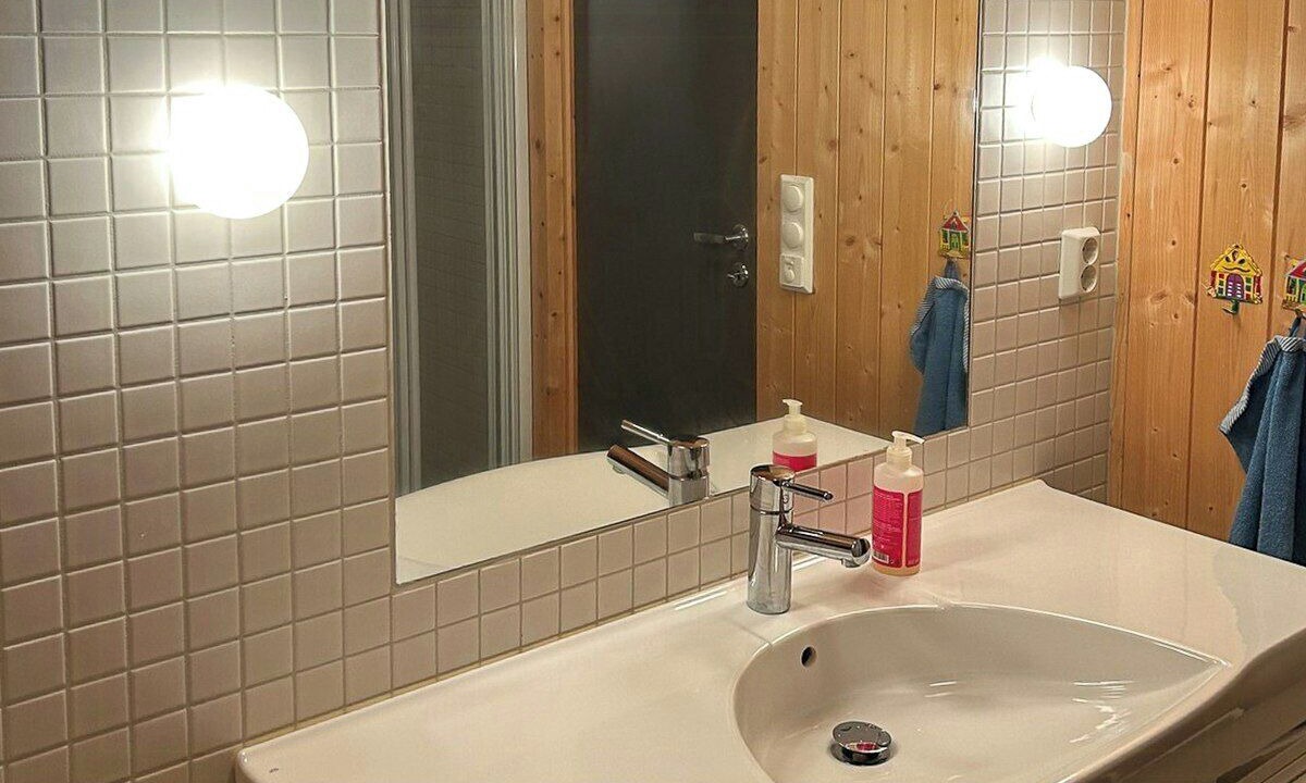 Photo of Bathroom in Fla Municipality