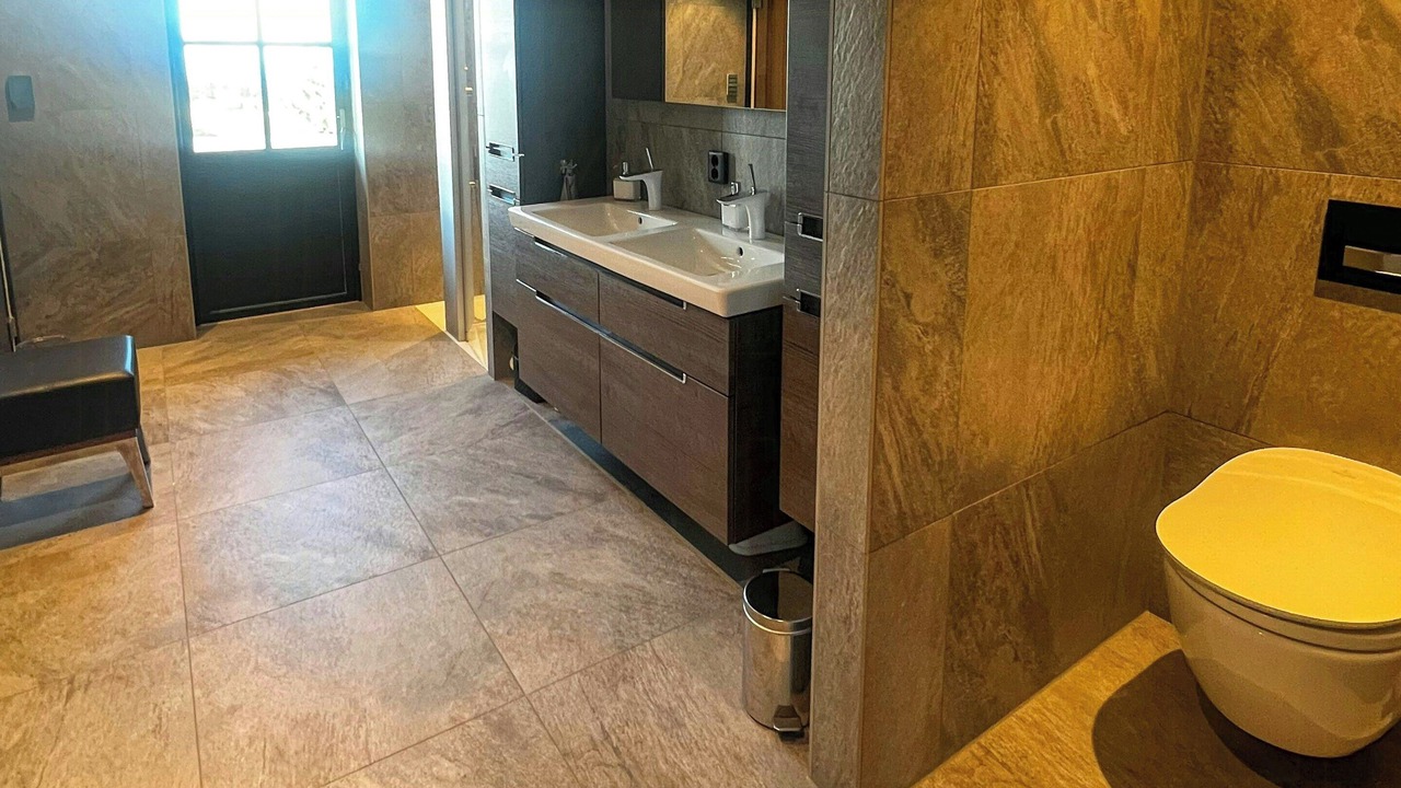 Photo of Bathroom in yer