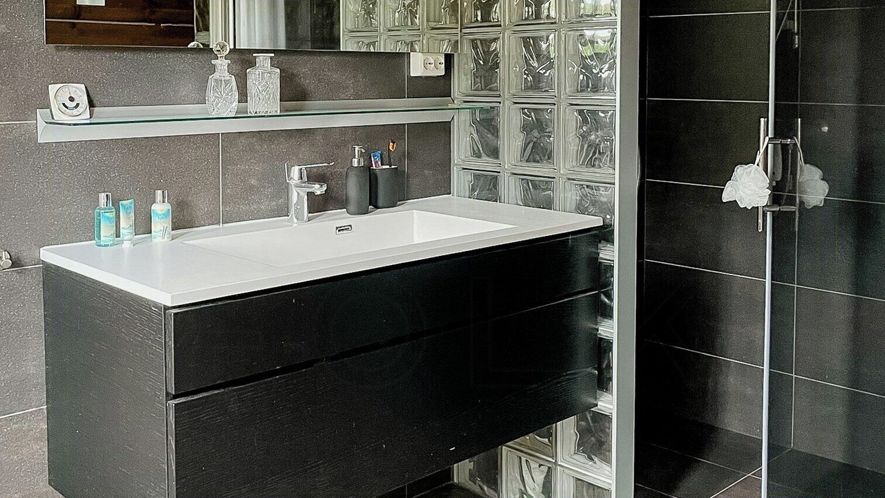 Photo of Bathroom in Vang