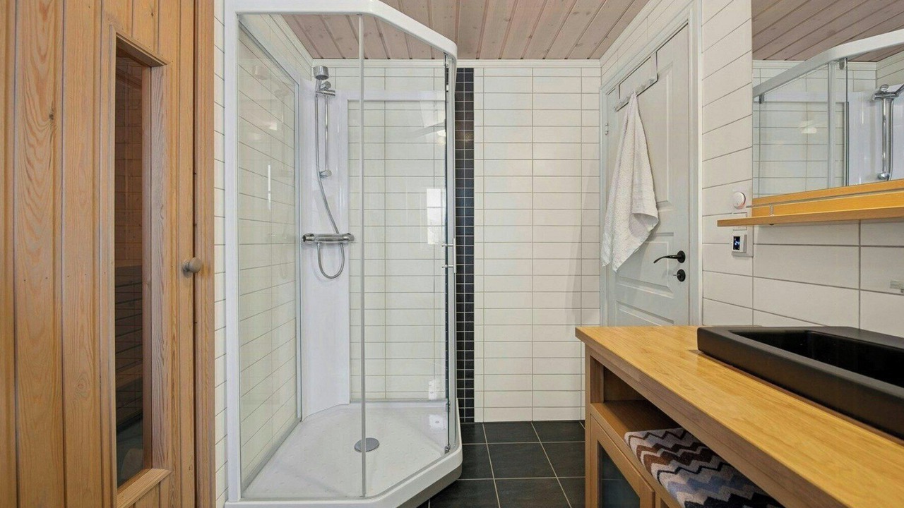Photo of Bathroom in Rauland
