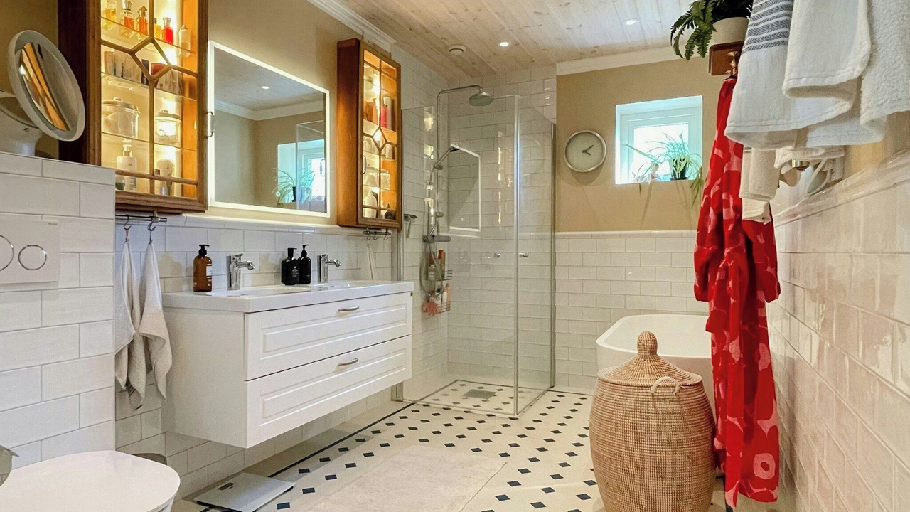 Photo of Bathroom in Katthammarsvik