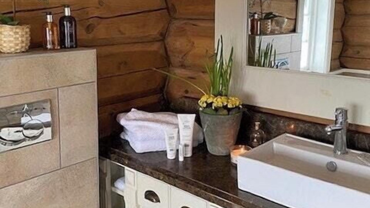 Photo of Bathroom in Mælem
