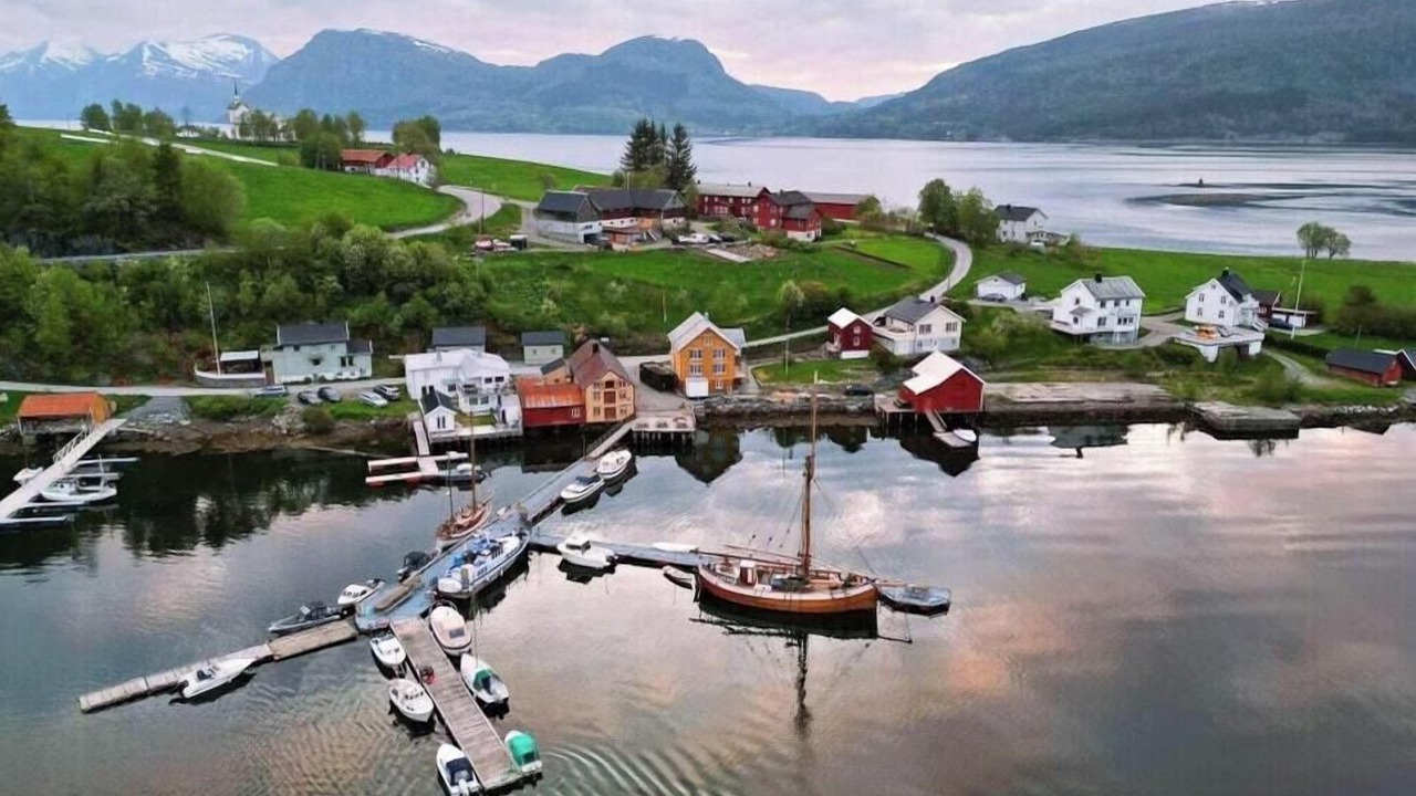 Photo of Others in Valsoyfjord
