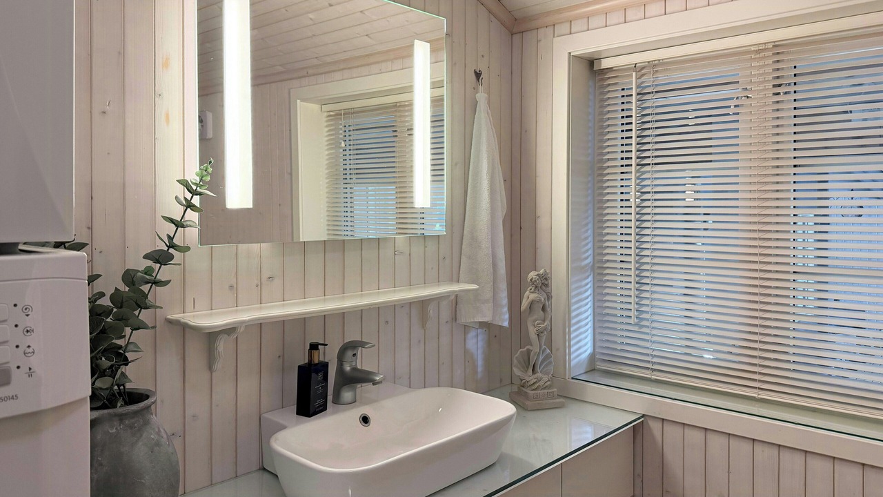 Photo of Bathroom in Lonsdal