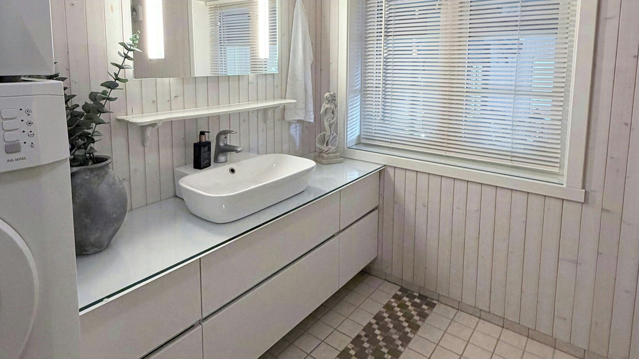 Photo of Bathroom in Lonsdal