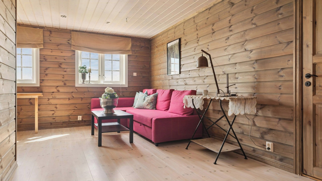 Photo of Livingroom in B