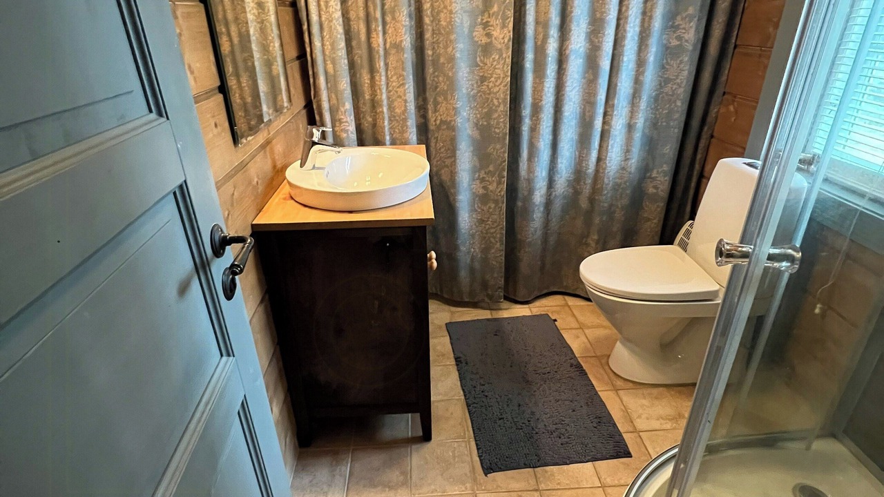Photo of Bathroom in Grue