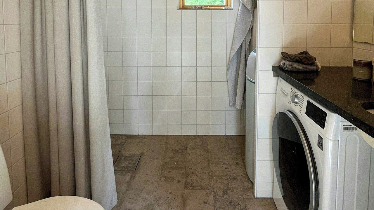 Photo of Bathroom in Larbro