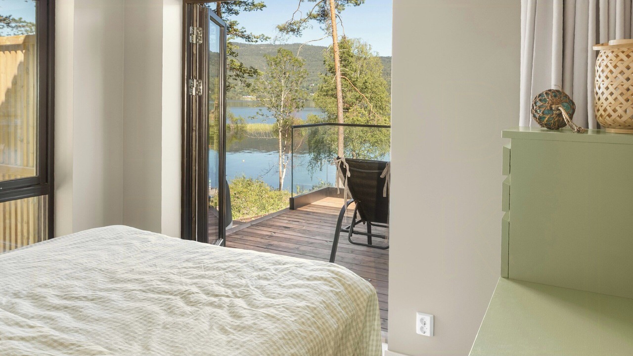 Photo of Bedroom in Hole