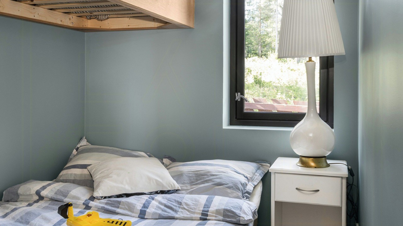 Photo of Bedroom in Hole
