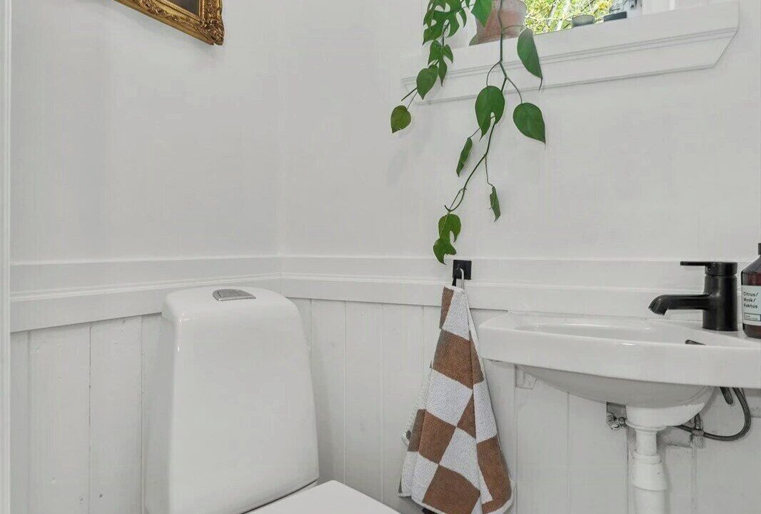 Photo of Bathroom in Mandal