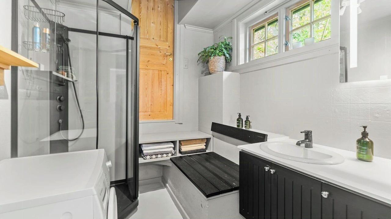 Photo of Bathroom in Mandal