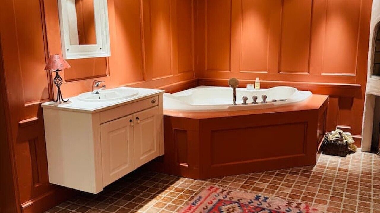 Photo of Bathroom in Hol Municipality