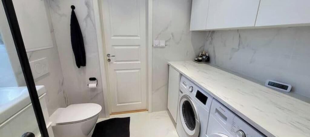 Photo of Bathroom in Lassby