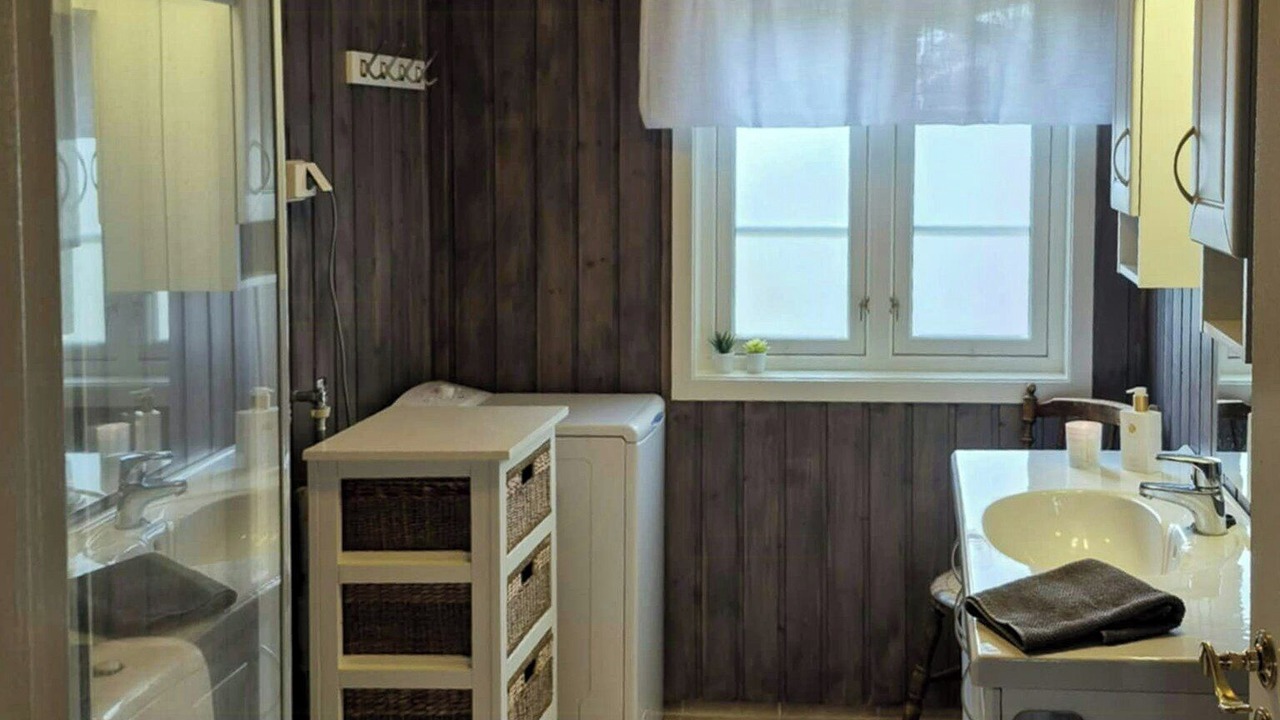 Photo of Bathroom in Kamben
