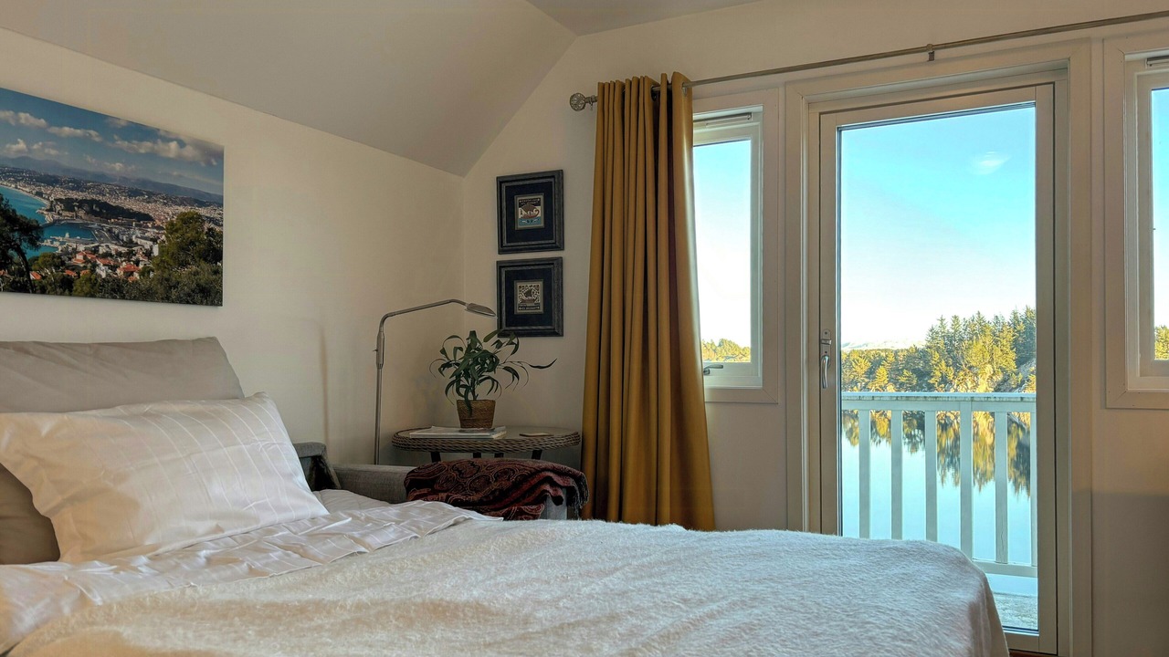 Photo of Bedroom in Bomlo