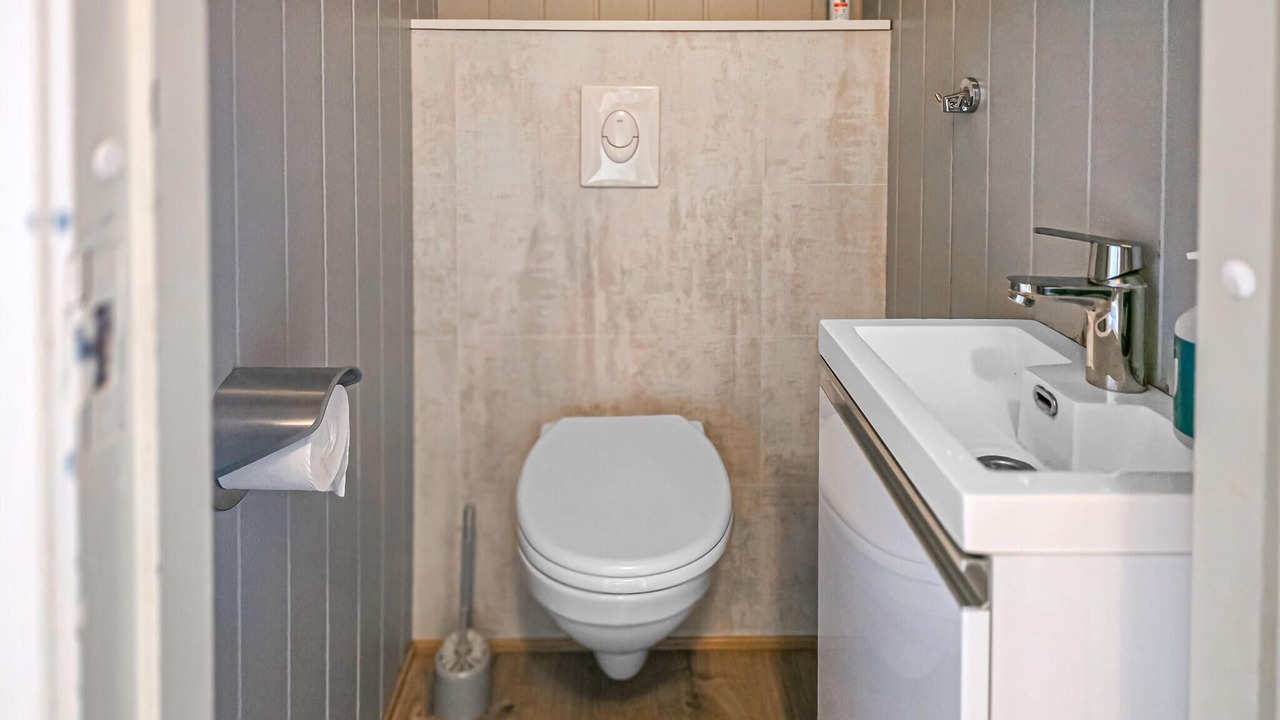 Photo of Bathroom in Marker