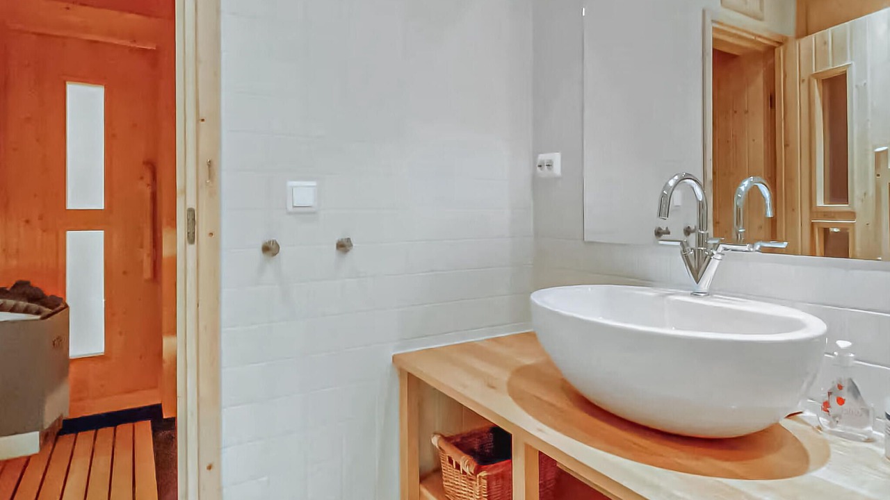 Photo of Bathroom in Rollag