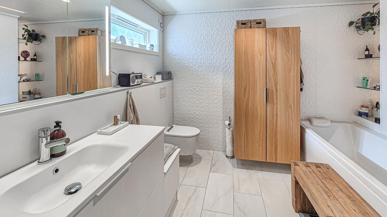 Photo of Bathroom in Ask