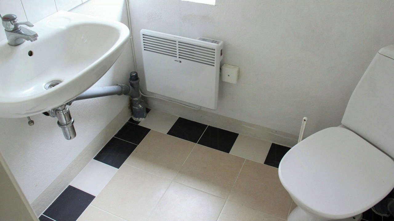 Photo of Bathroom in Broby