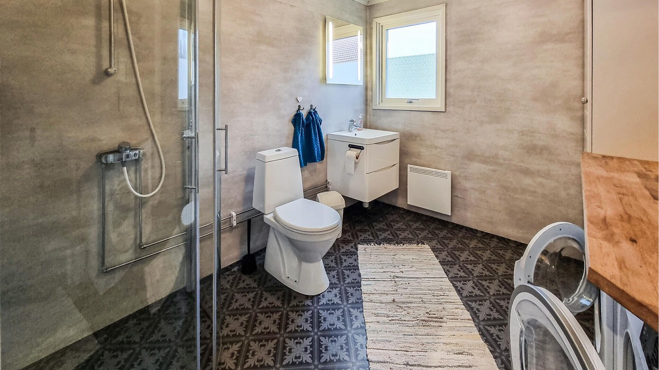 Photo of Bathroom in Vargarda Municipality