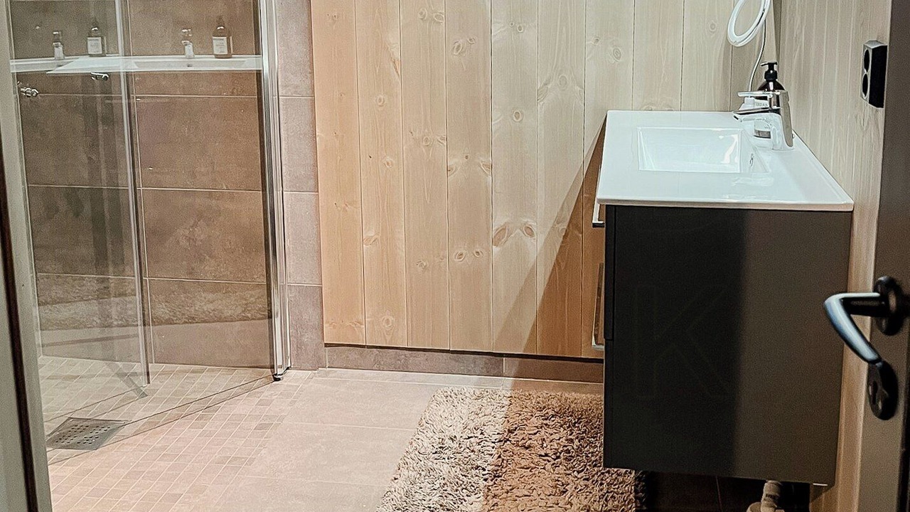 Photo of Bathroom in Kamben