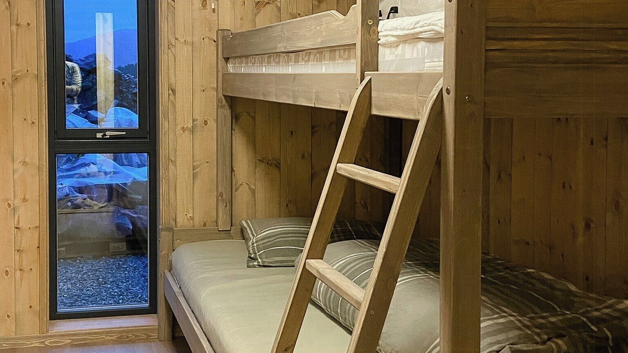 Photo of Bedroom in Luster