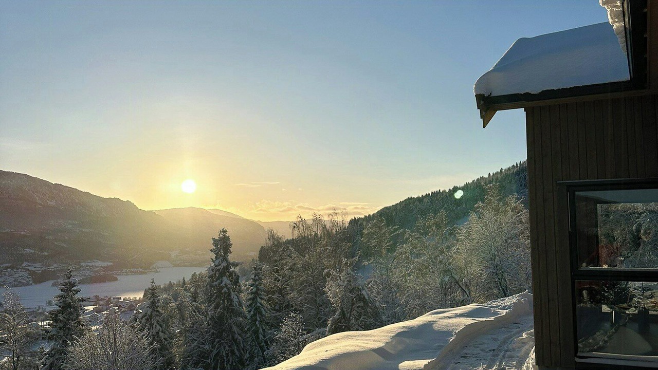 Photo of Outdoor in Luster