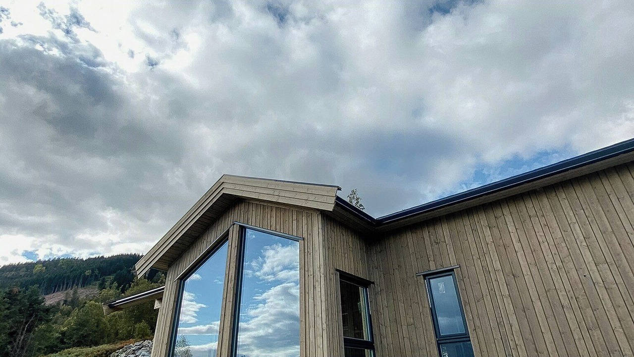 Photo of Outdoor in Luster