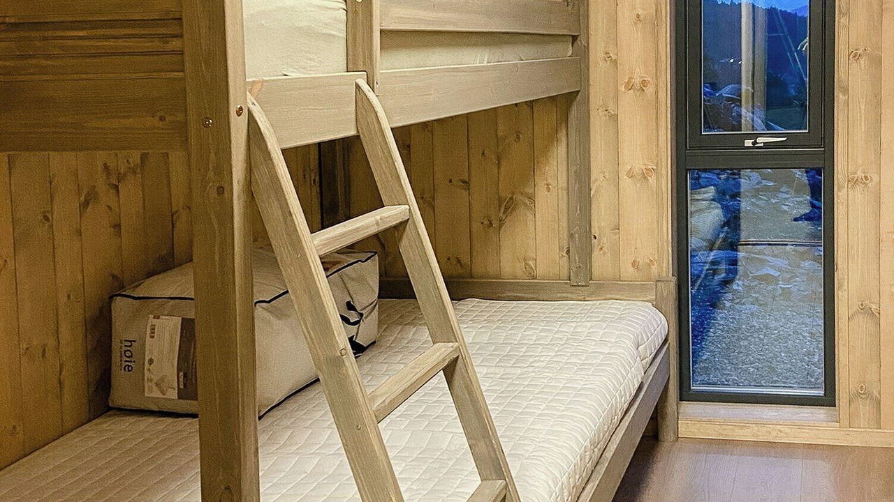 Photo of Bedroom in Luster