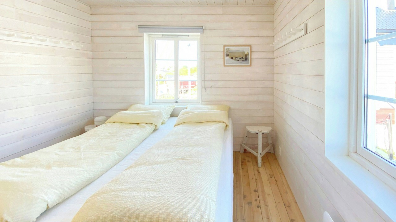 Photo of Bedroom in Henningsvaer