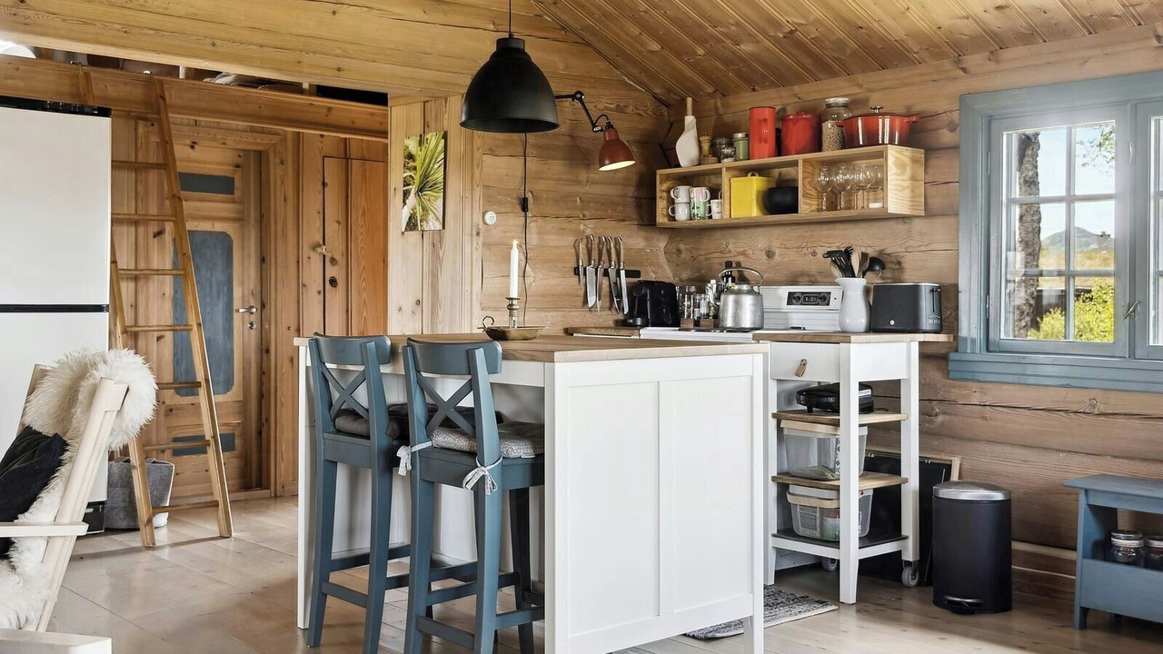 Photo of Others in Rauland