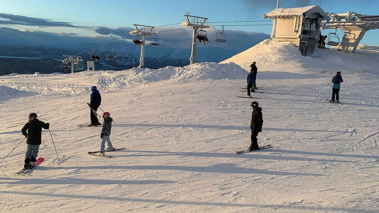 Photo of Others in Rauland