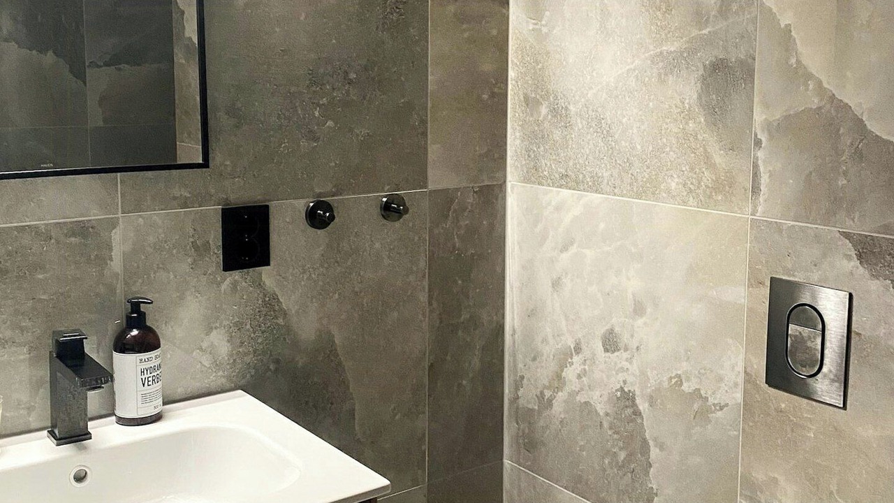 Photo of Bathroom in Hol Municipality