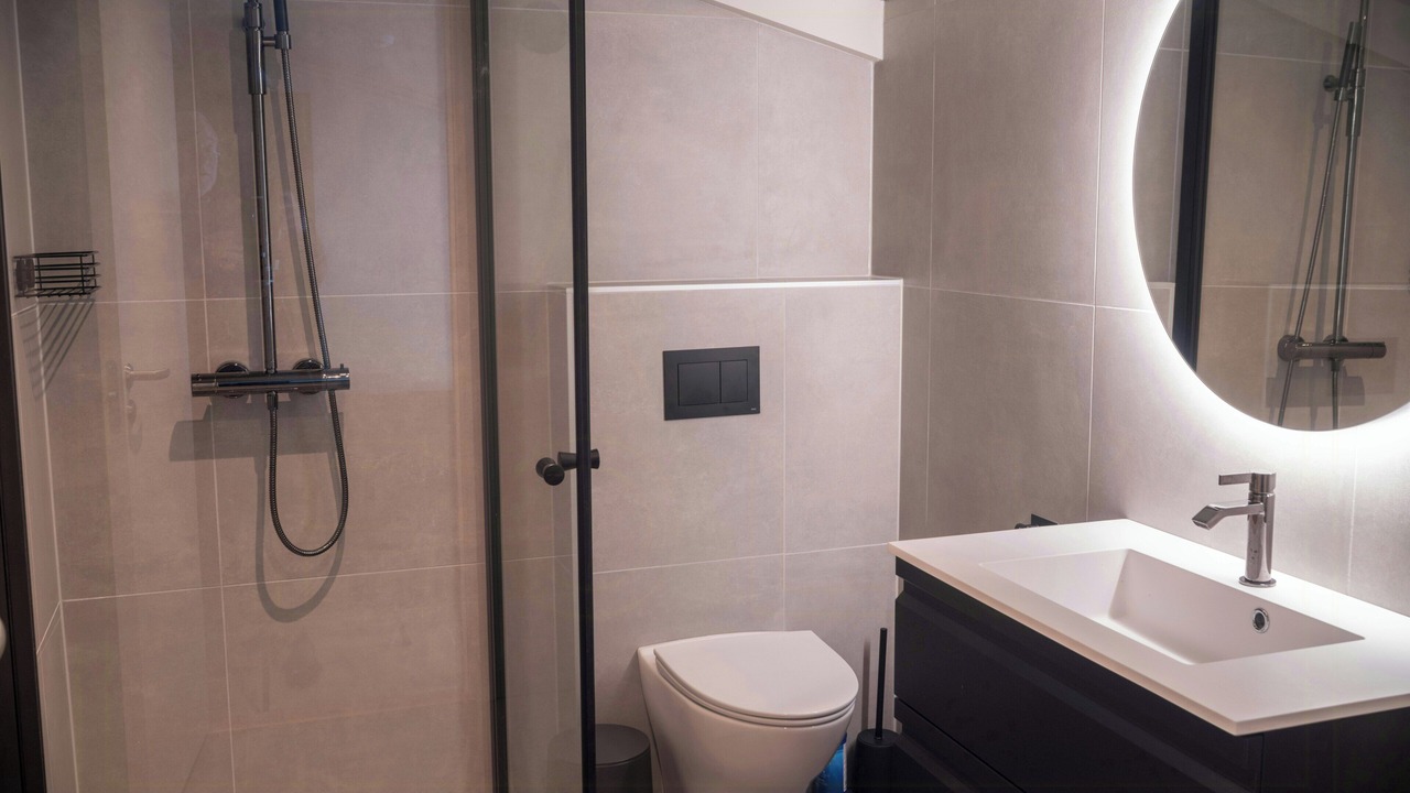 Photo of Bathroom in Kamben