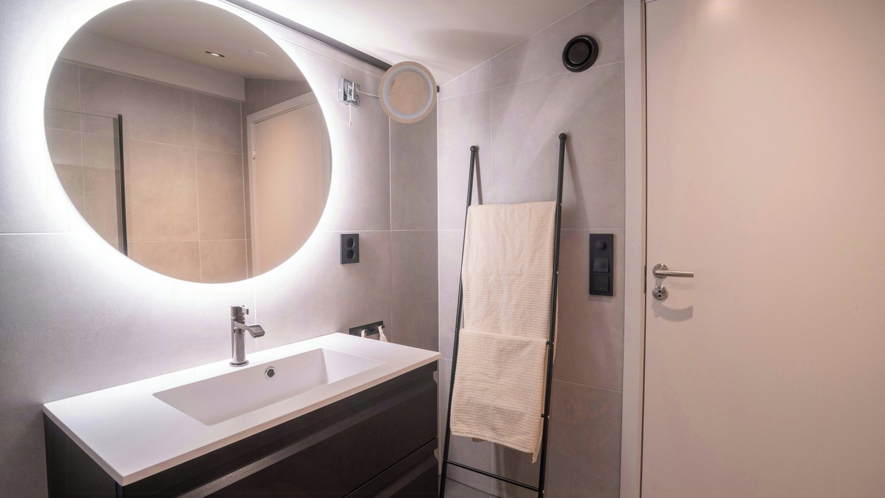 Photo of Bathroom in Kamben