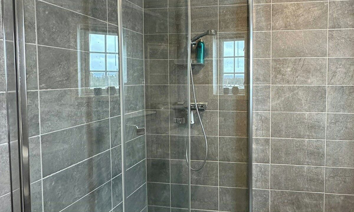 Photo of Bathroom in Amot