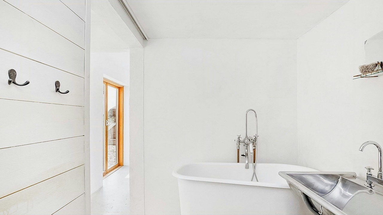 Photo of Bathroom in Farosund