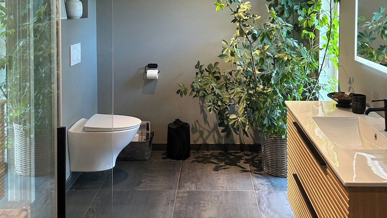 Photo of Bathroom in Mandal