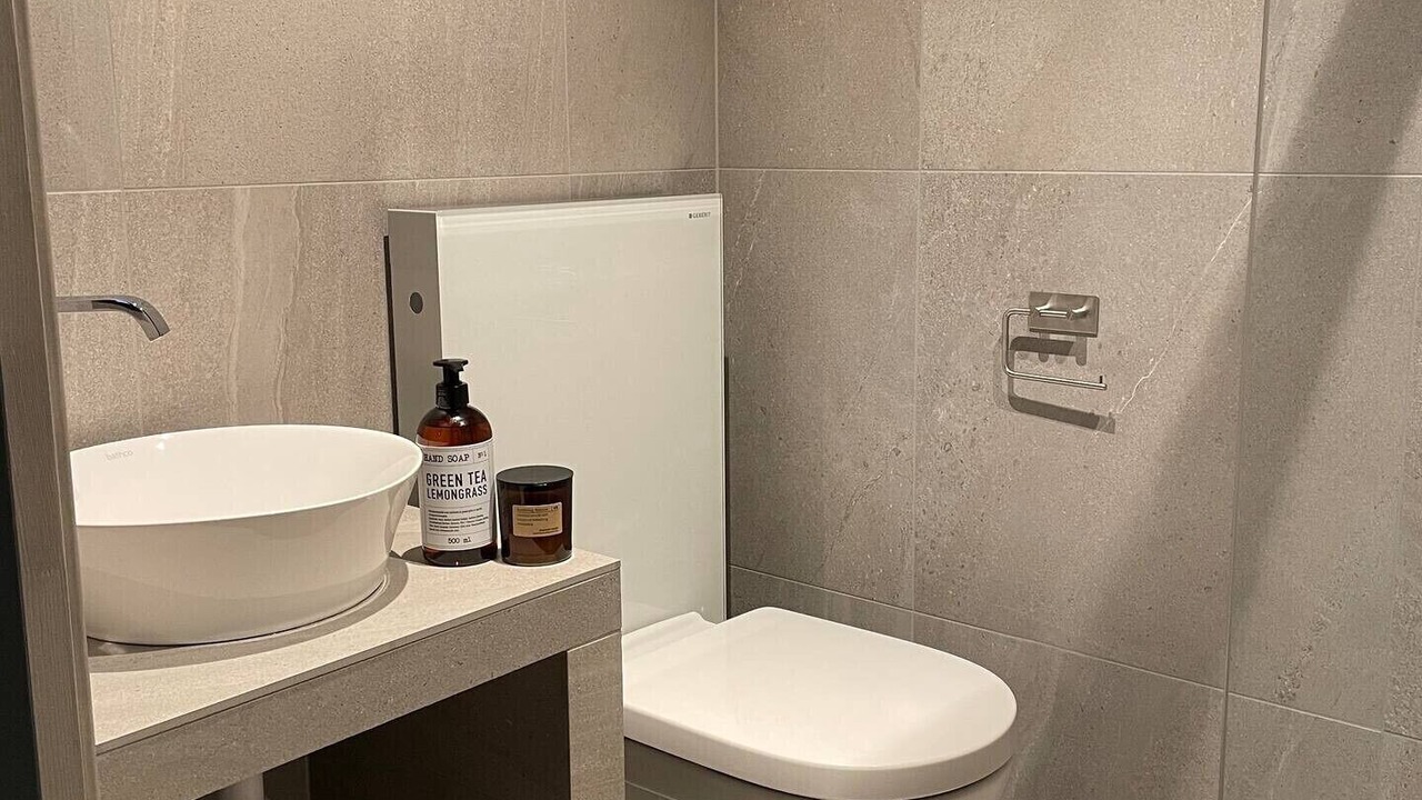 Photo of Bathroom in Henningsvaer