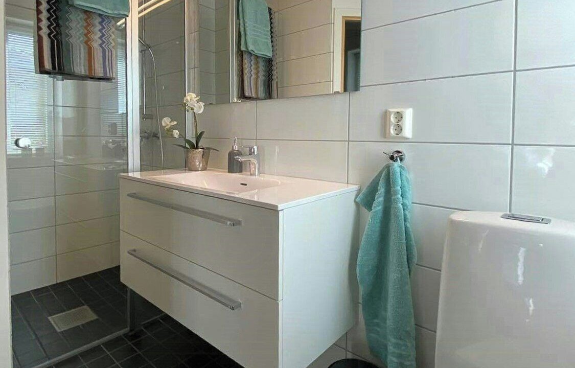 Photo of Bathroom in Kamben