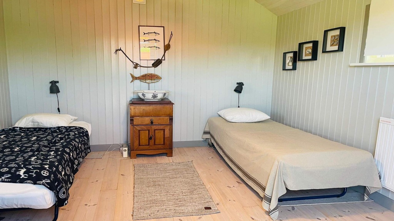 Photo of Others in Ellos