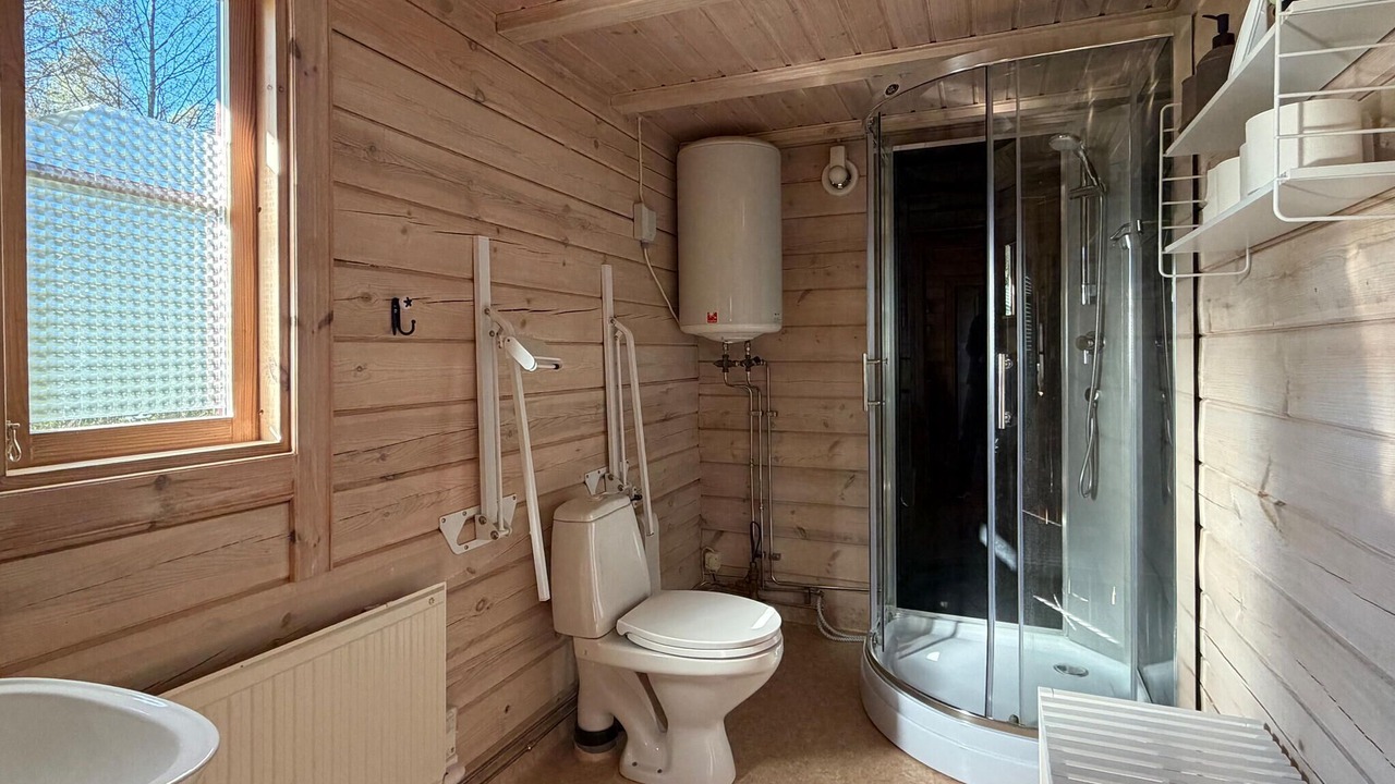 Photo of Bathroom in Arjang