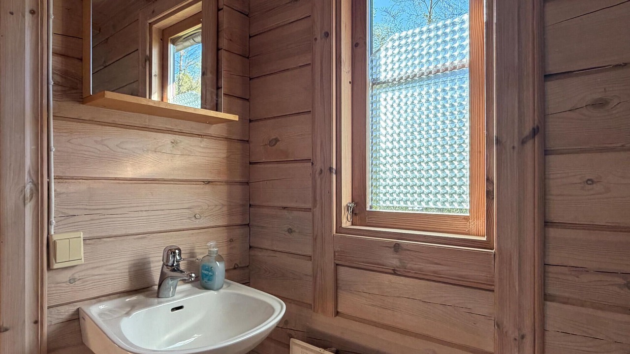 Photo of Bathroom in Arjang