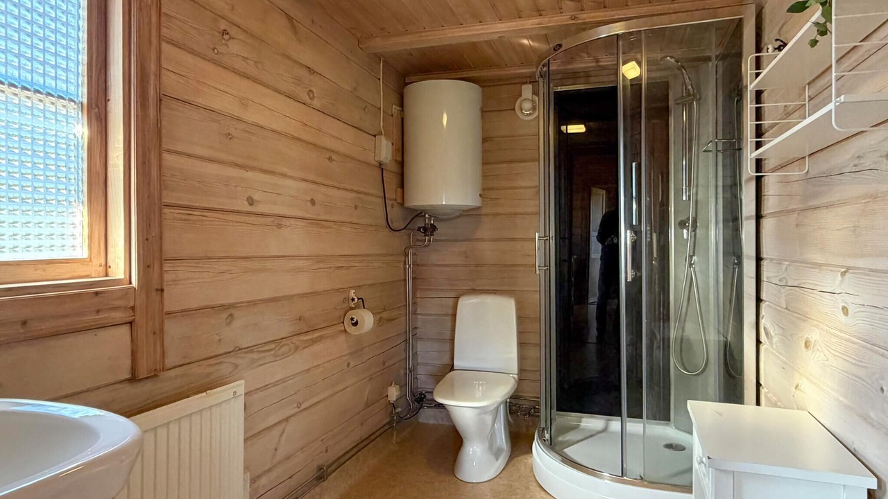 Photo of Bathroom in Arjang