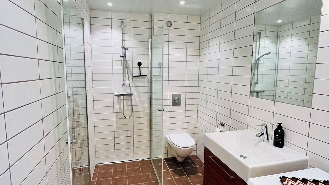Photo of Bathroom in Moss