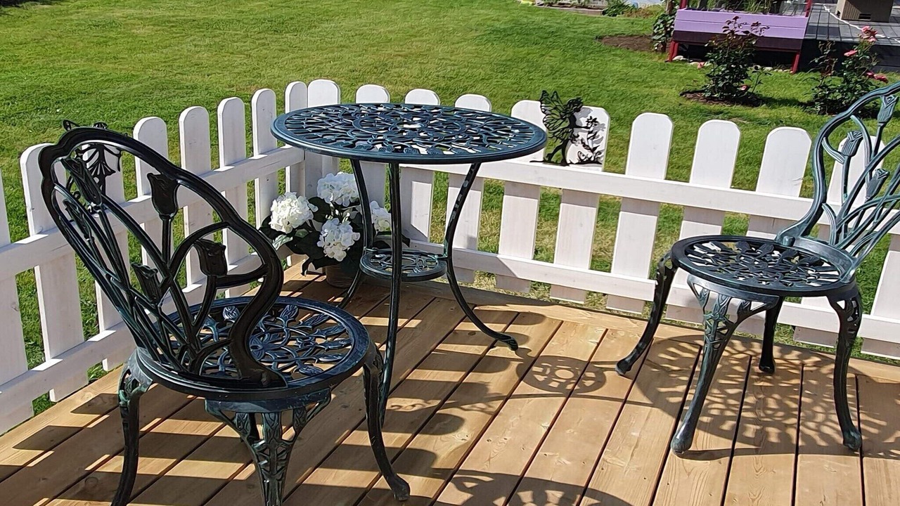 Photo of Outdoor in More