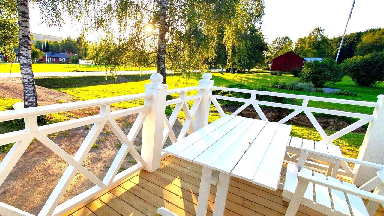 Photo of Outdoor in More