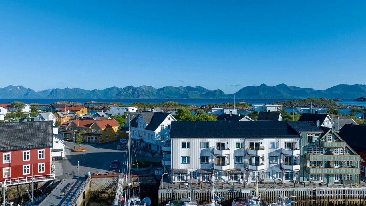 Photo of Others in Henningsvaer