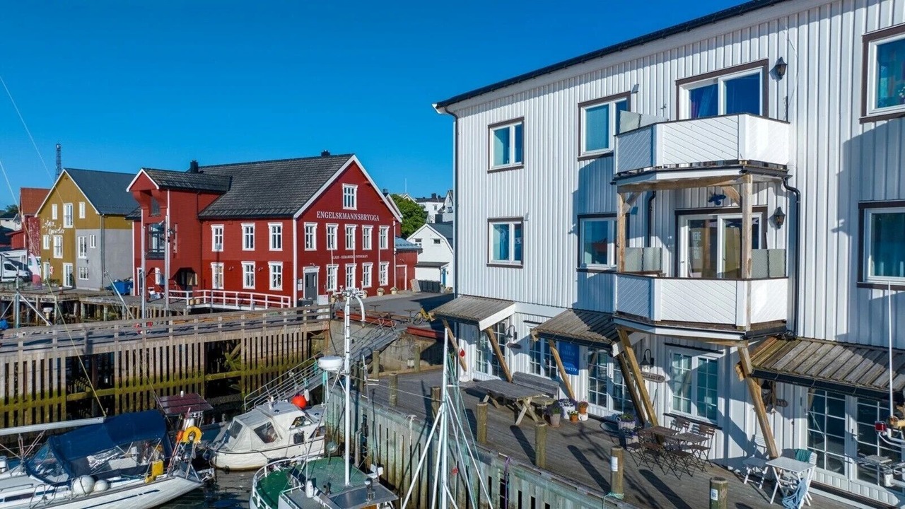 Photo of Others in Henningsvaer